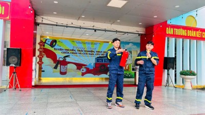 Trải nghiệm và diễn tập phương án PCCC và CNCH tại trường MN Ka Long